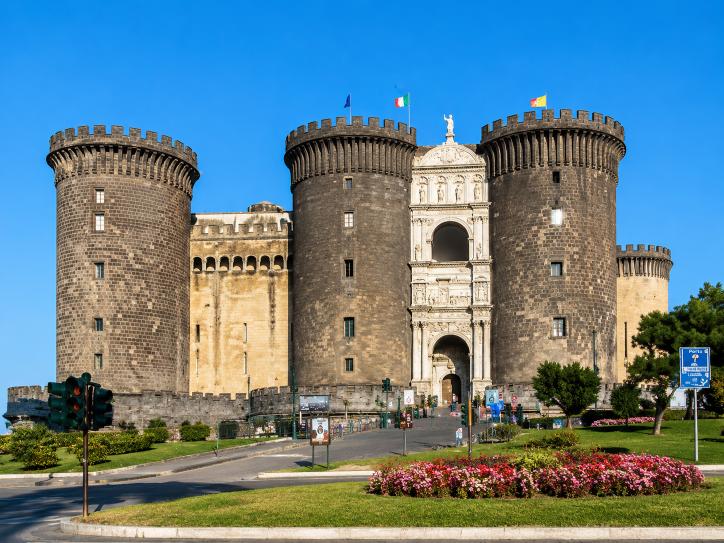 Castel Nuovo Napels — 13e eeuw